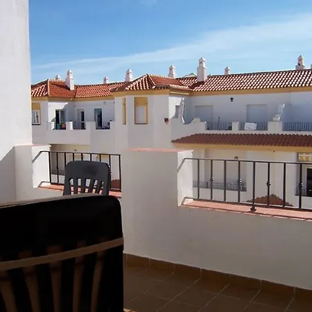 With One Bedroom In Cadiz, With Pool Access, Furnished Terra アパート
